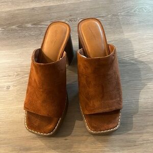 Universal Thread Heels